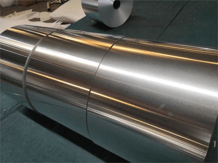 Papier d'aluminium de récipient